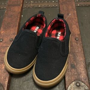 Old Navy toddler shoes; size 5